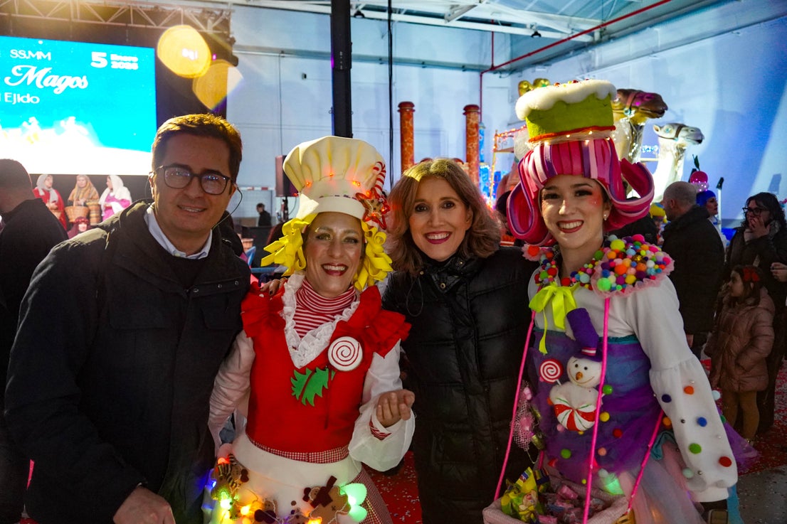 Una Cabalgata de Reyes distinta en la Nave de Ejidomar, en imágenes