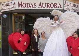 La edil de Comercio, María Herminia Padial, ha recordado que «San Valentín representa una de las fechas con mayor impacto comercial del año».