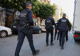 Detenido en El Ejido  tras atropellar a un niño de dos años y estrellarse contra un local en su huida