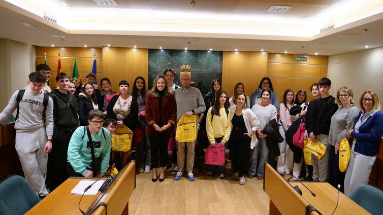 Una decena de alumnos de Francia visitan El Ejido en el marco del programa Erasmus