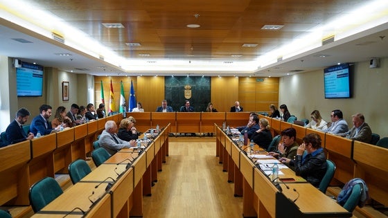 El Ejido se suma a Níjar y pide al Estado prohibir el Niqab y el Burka en espacios públicos