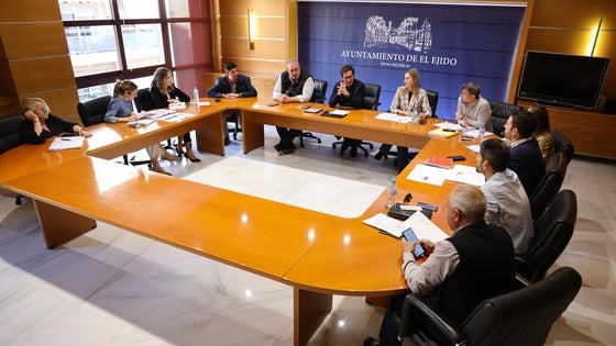 El Ejido impulsa la construcción de 376 nichos y 35 columbarios en el Cementerio de Balerma