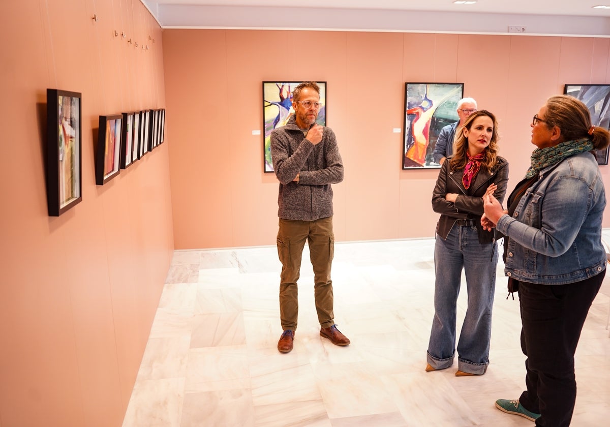 La artista Gesine Imhof expone sus obras 'Negación del horizonte' hasta el 14 de abril