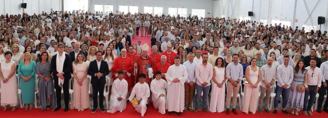 Más de 2.000 personas en la 'confirmación masiva' de Ejidomar