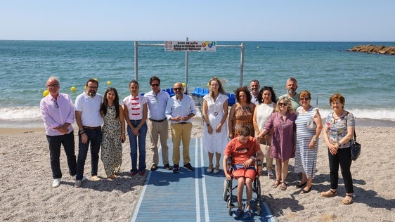 El Ejido acoge la presentación de la IXI guía de accesibilidad de Playas de la FAAM