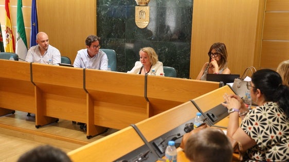 El Consejo de Discapacidad aborda la construcción del nuevo complejo de inclusión, deportivo y cultural en la nave de Ejidomar