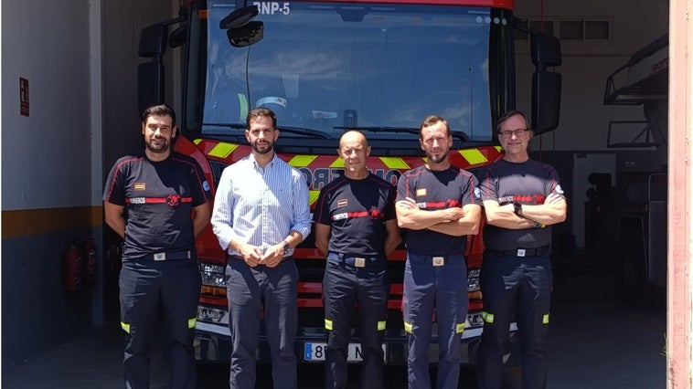 Bomberos del Poniente reconoce la labor de José Antonio Romero tras su misión humanitaria en Venezuela