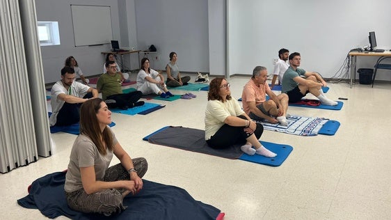 El Hospital Universitario Poniente impulsa un taller de consciencia integral para profesionales