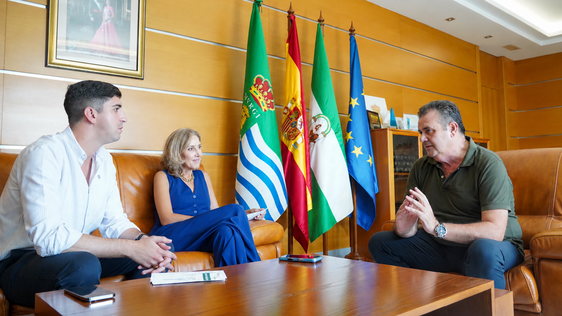 La alcaldesa aborda con Agroejido la celebración de su 50 Aniversario
