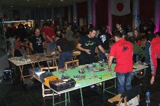 Más de medio millar de jóvenes ejidenses participan en el maratón de manga