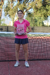 La tenista Ana Marhuenda se proclama campeona de Andalucía sub-13