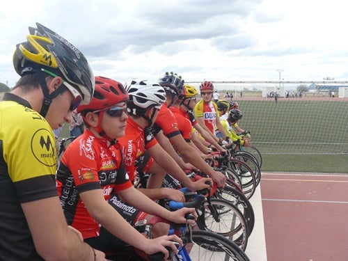 Victoria de Raúl Craviotto en el Trofeo Ciclista Pérez Garzón de Santa Fe