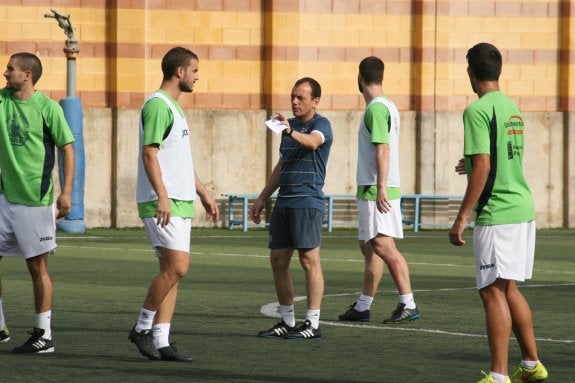 El CD El Ejido juega un amistoso con el Malagueño antes de volver