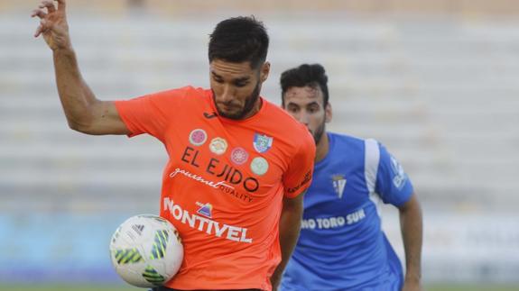 Después de los 'gallos' llega un rival directo
