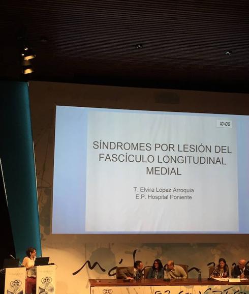 La facultativa del Hospital de Poniente, Elvira López Arroquia, durante su intervención en el Congreso. IDEAL