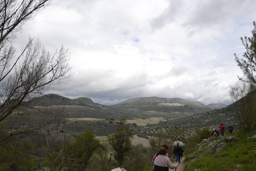 Ruta de ‘El Gollizno’, en Moclín, Granada, durante la pasada edición del programa municipal de Medio Ambiente y Naturaleza. 