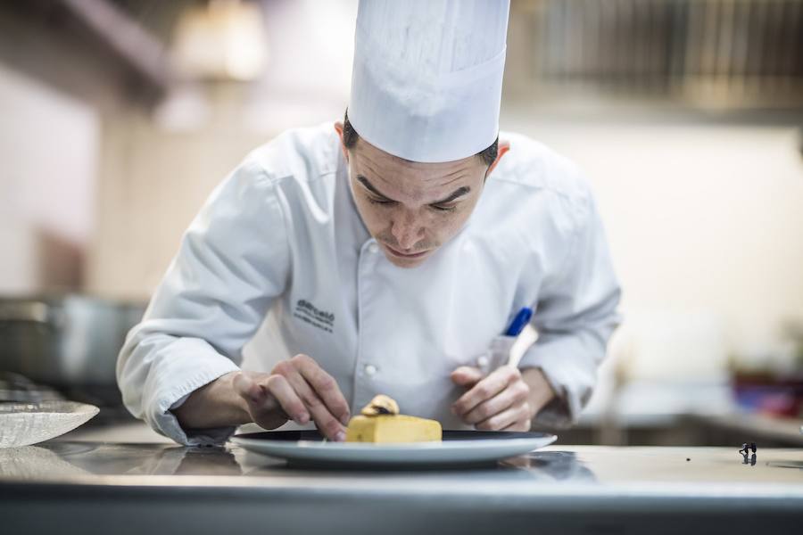 Un nuevo restaurante que abre sus puertas anexo al hotel Barceló Granada Congress y que invita a una botella de Barbadillo a los comensales, estas semanas