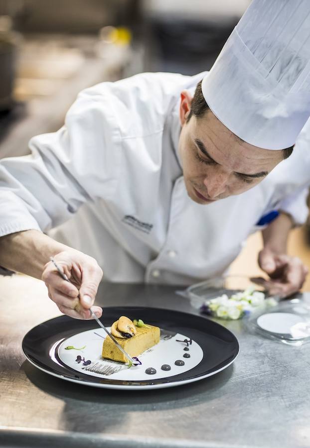 Un nuevo restaurante que abre sus puertas anexo al hotel Barceló Granada Congress y que invita a una botella de Barbadillo a los comensales, estas semanas