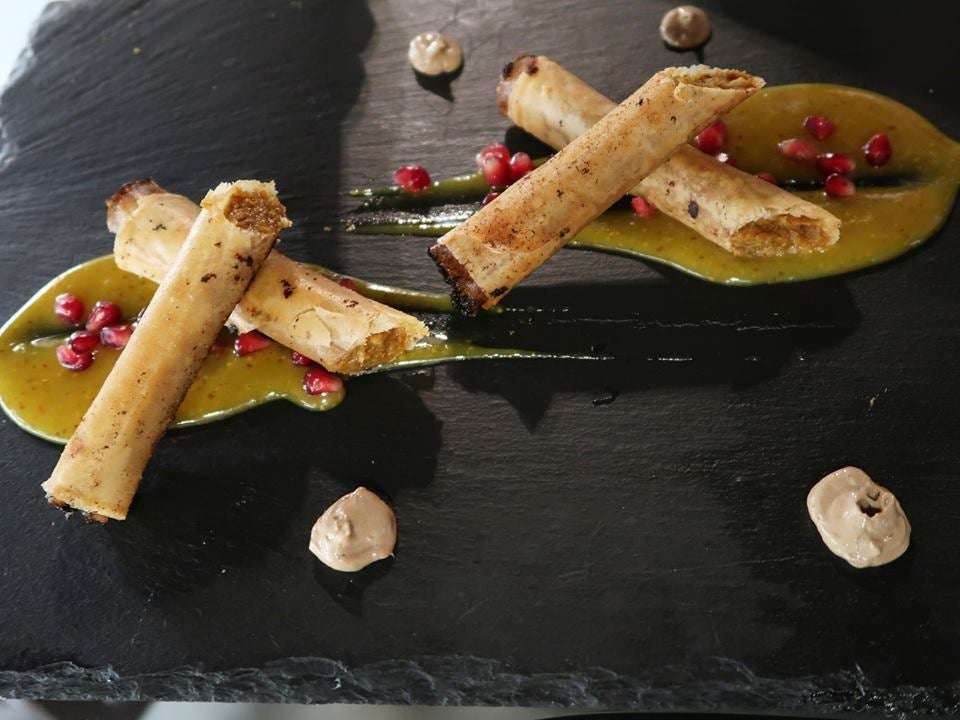 'Suspiro nazarí'. Mercader de Sedas. Escudo del Carmen, 16.