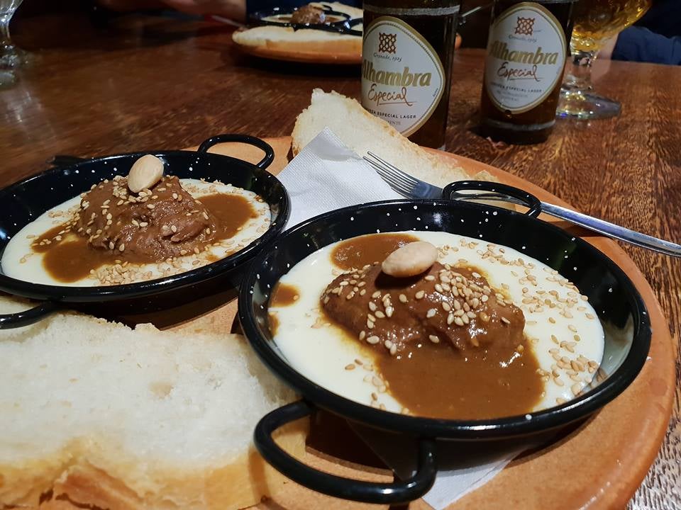 De la Alpujarra. Puerta de la Alpujarra. Carril del Picón, 26. 