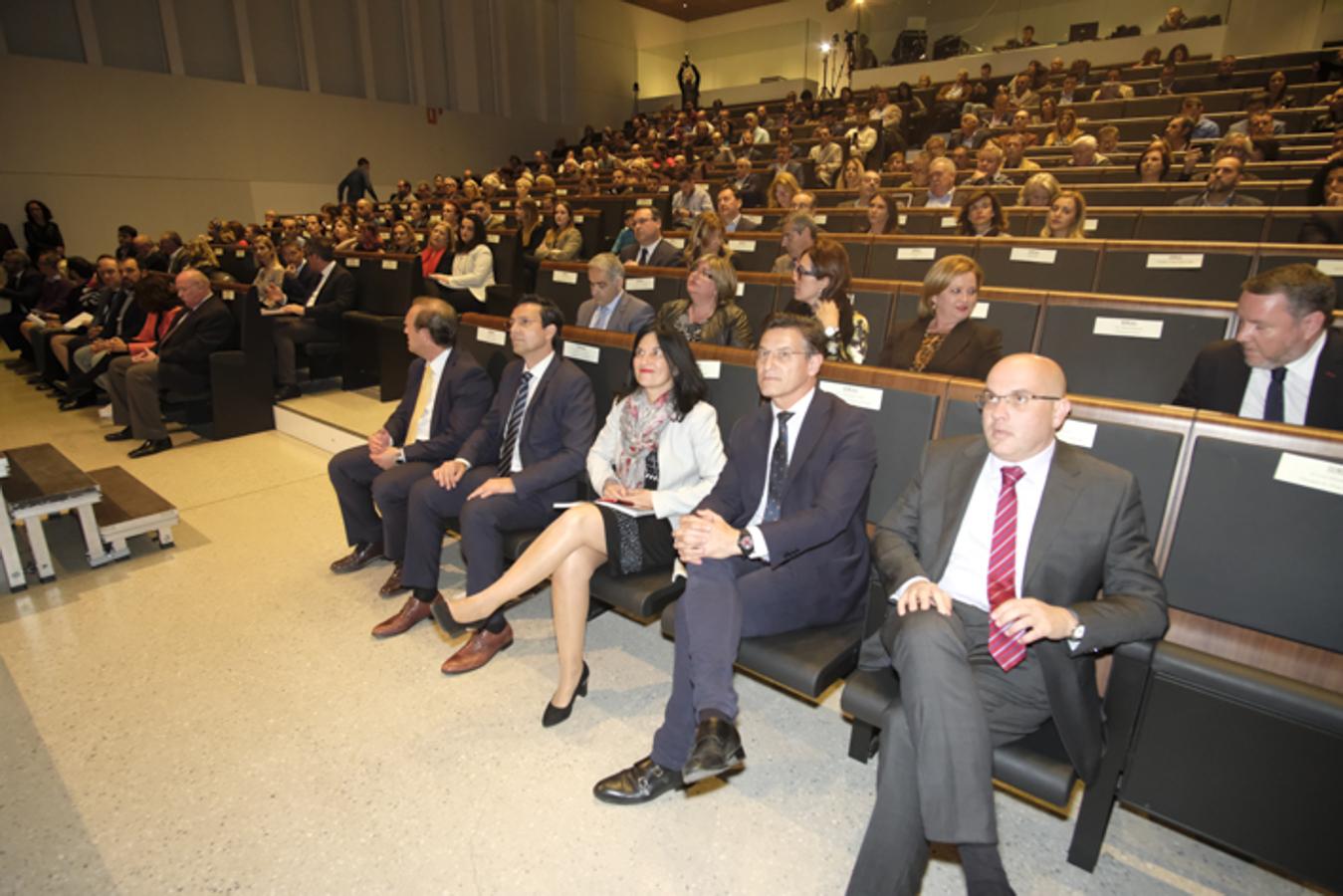 El Centro de Formación Profesional La Inmaculada acoge la entrega de los premios a seis restauradores y establecimientos de la provincia de Granada