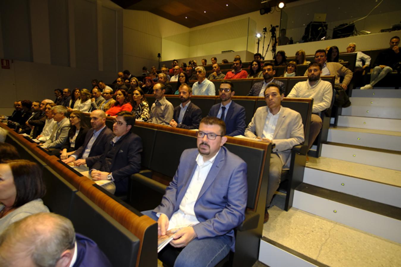 El Centro de Formación Profesional La Inmaculada acoge la entrega de los premios a seis restauradores y establecimientos de la provincia de Granada