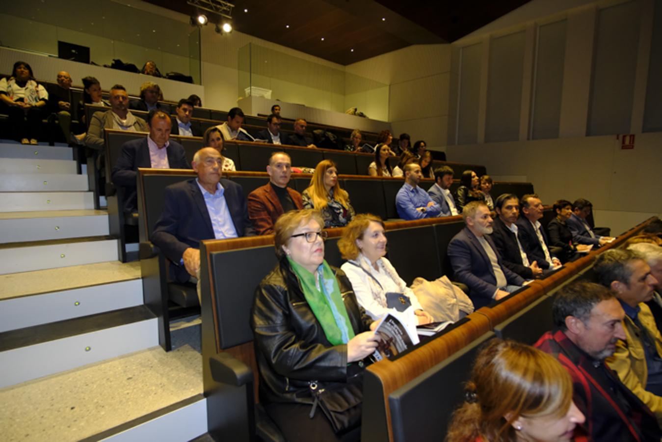 El Centro de Formación Profesional La Inmaculada acoge la entrega de los premios a seis restauradores y establecimientos de la provincia de Granada