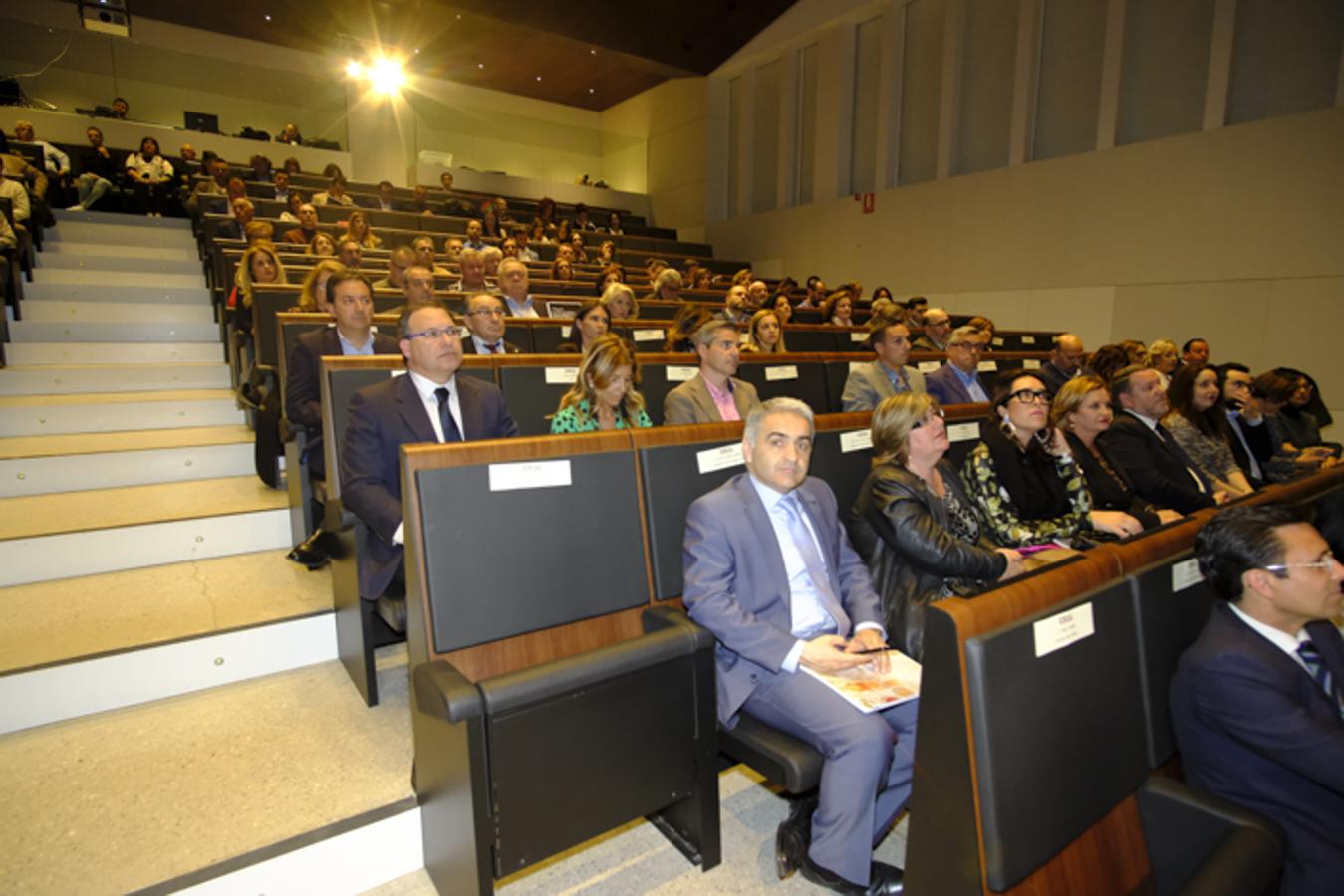 El Centro de Formación Profesional La Inmaculada acoge la entrega de los premios a seis restauradores y establecimientos de la provincia de Granada