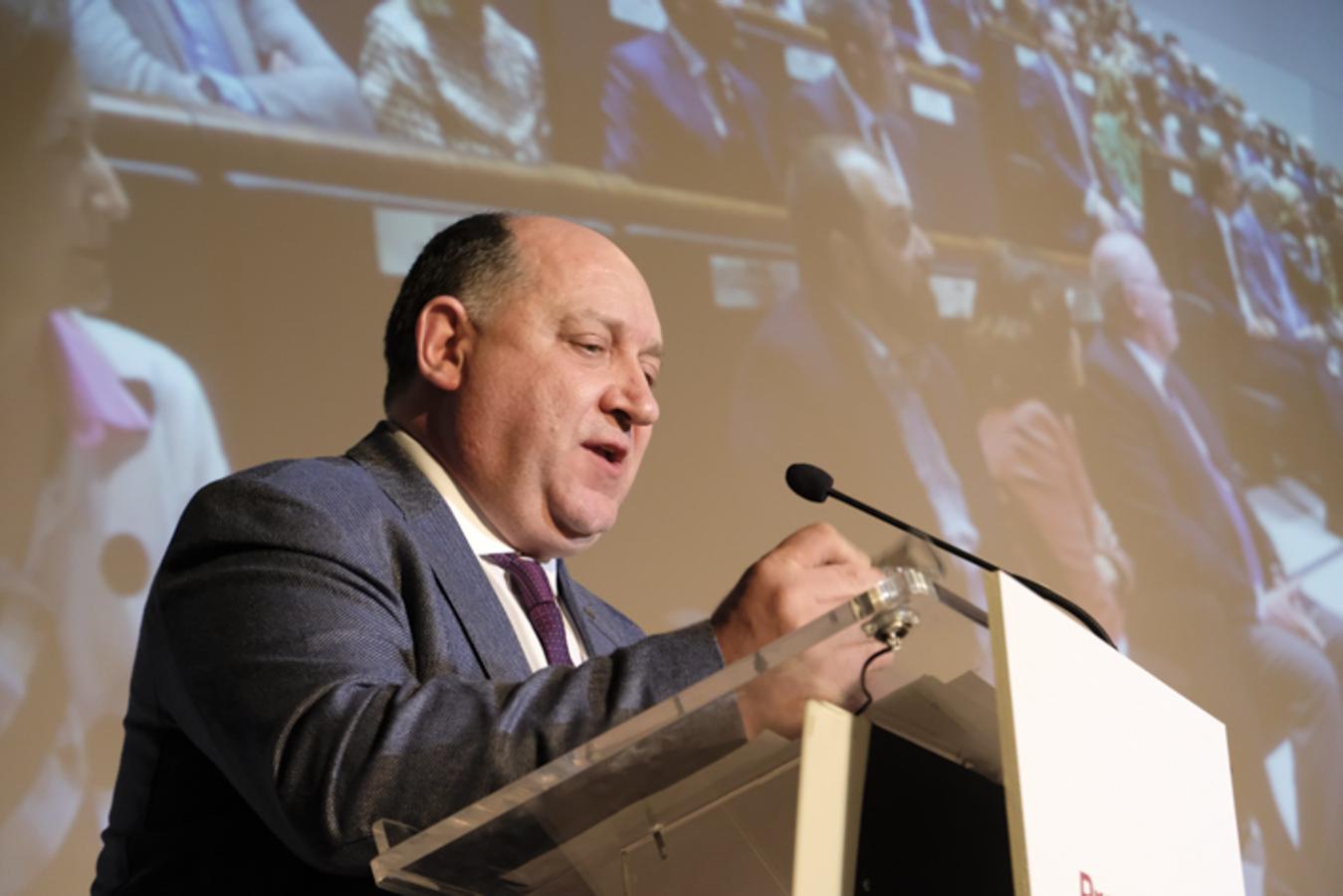 El Centro de Formación Profesional La Inmaculada acoge la entrega de los premios a seis restauradores y establecimientos de la provincia de Granada