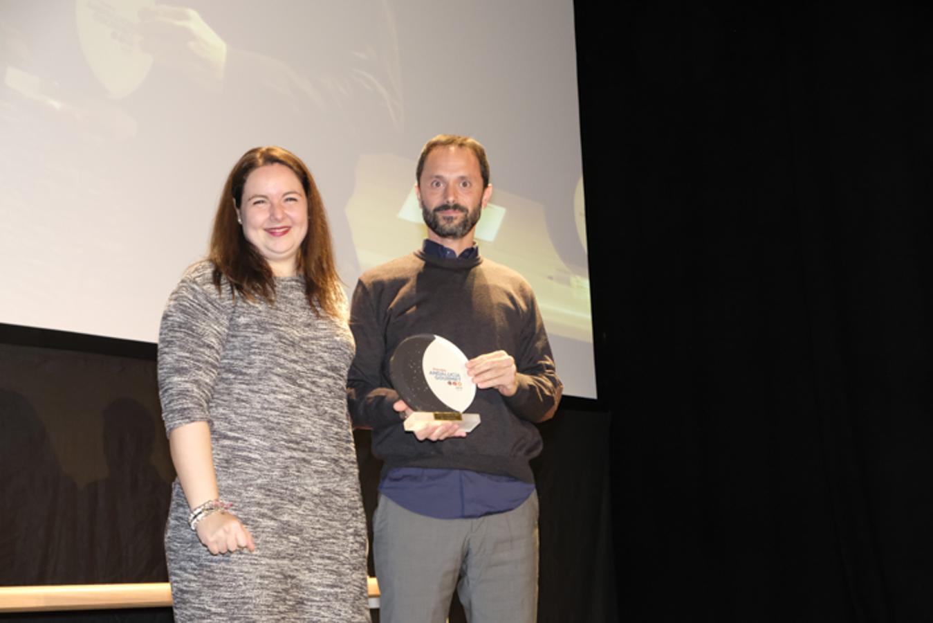 El Centro de Formación Profesional La Inmaculada acoge la entrega de los premios a seis restauradores y establecimientos de la provincia de Granada