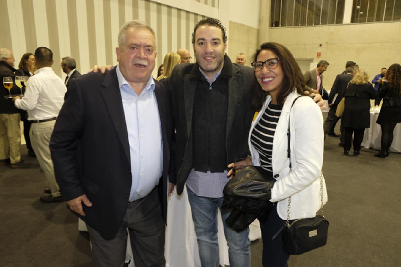 El Centro de Formación Profesional La Inmaculada acoge la entrega de los premios a seis restauradores y establecimientos de la provincia de Granada