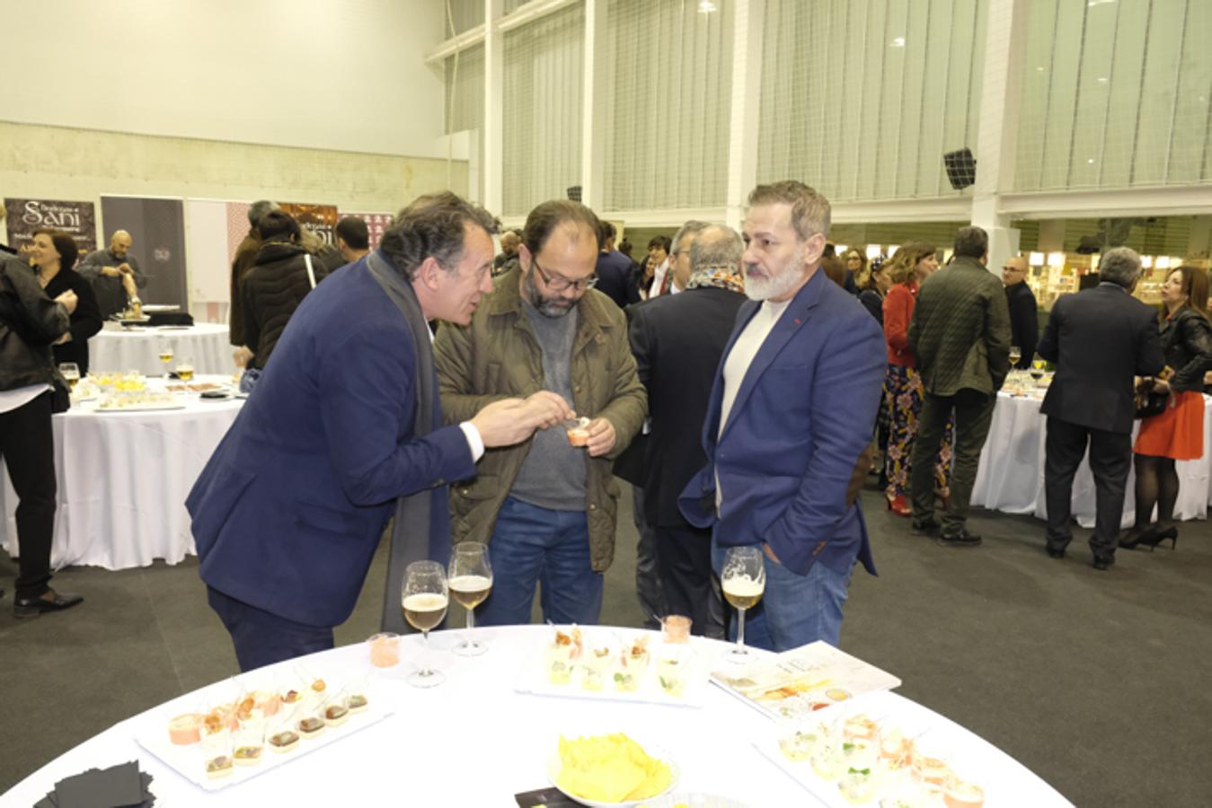 El Centro de Formación Profesional La Inmaculada acoge la entrega de los premios a seis restauradores y establecimientos de la provincia de Granada