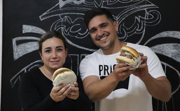 Dirección: Calle Torre de los Abencerrajes, 1, local 7. Teléfono: 958 81 21 69. Especialidad: Hamburguesas caseras de carne de buey Angus