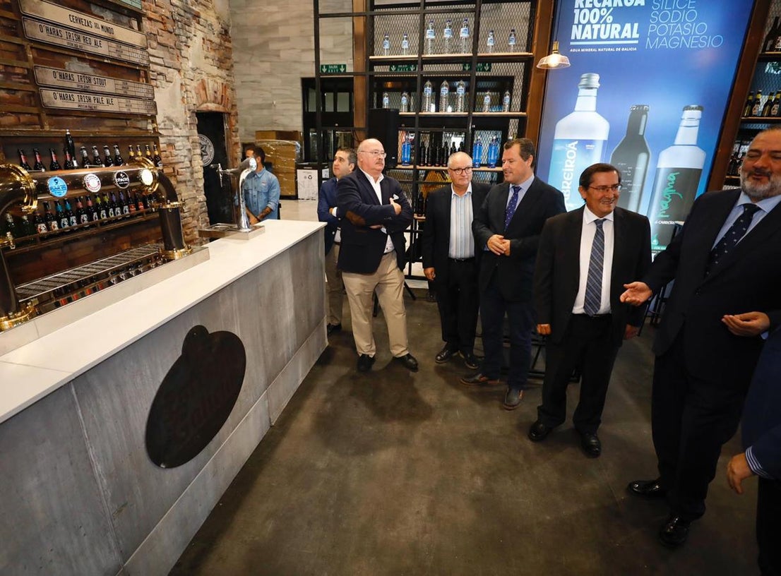 Las autoridades visitan en Granada Gourmet