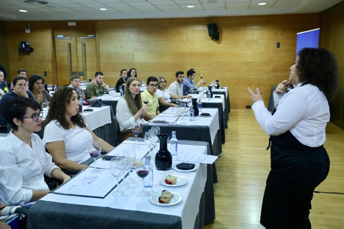 Tiempo para una cata de uvas tintas