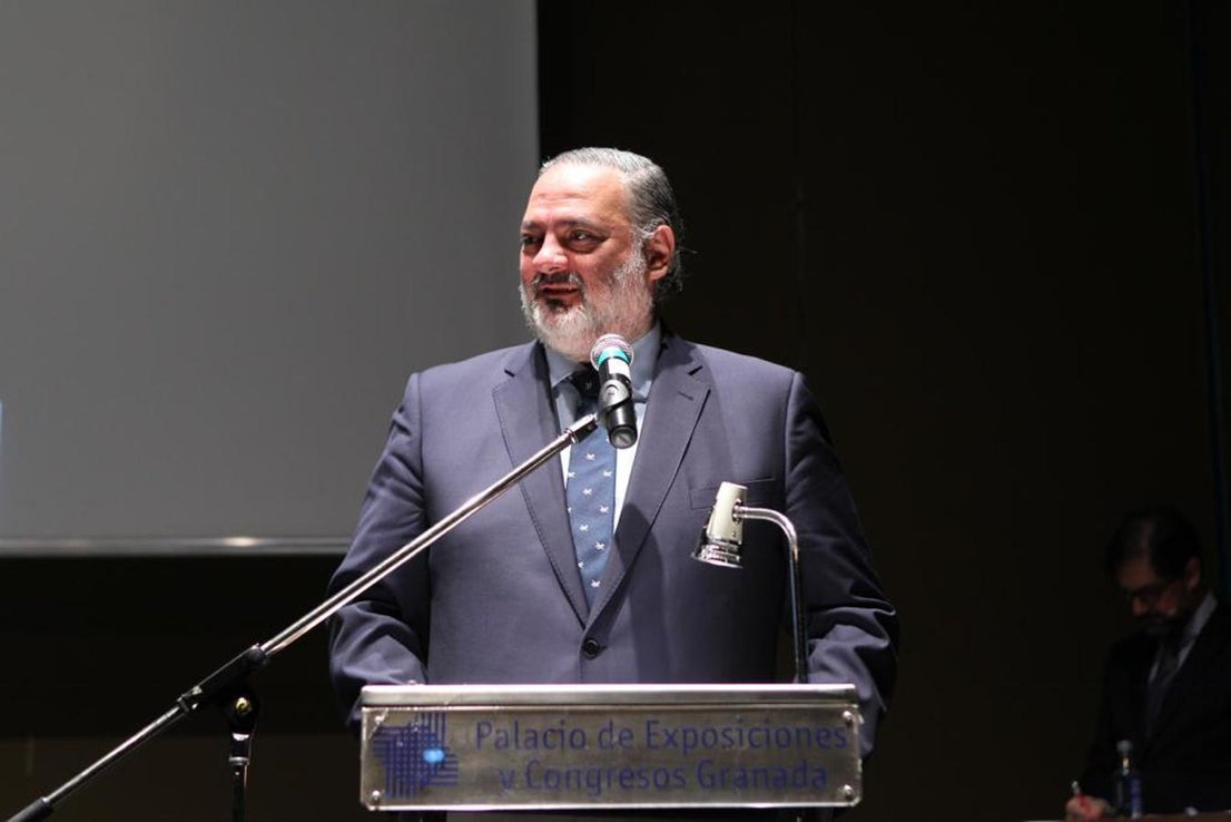 El diputado de Agricultura de la Diputación de Jaén, Pedro Bruno, el director general de IDEAL, Diego Vargas, el presidente de la Diputación de Granada, José Entrena, y el delegado del Gobierno andaluz en Granada, Pablo García, han inaugurado el acto