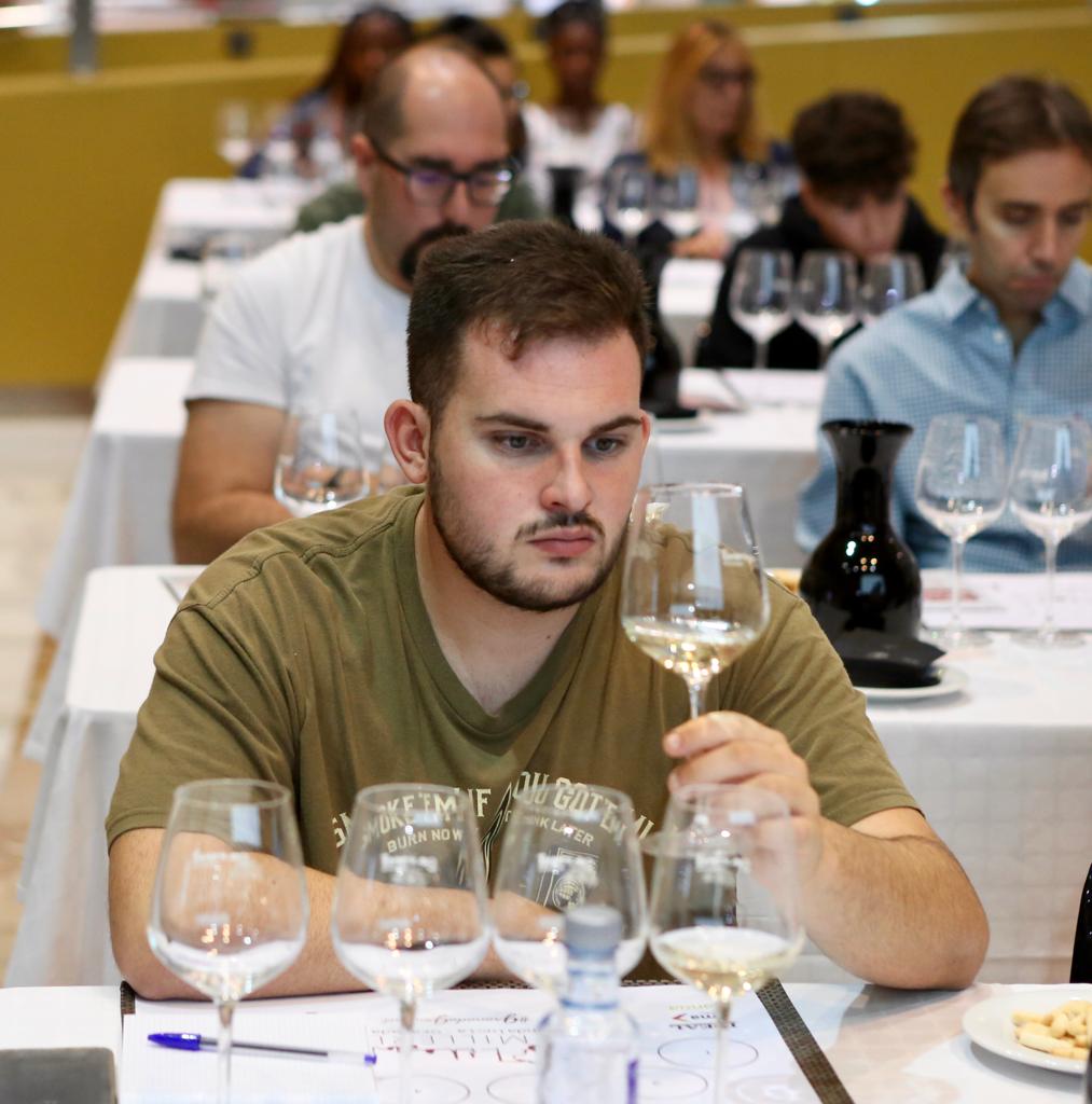 Los asistentes han podido disfrutar de varias catas durante la jornada del viernes