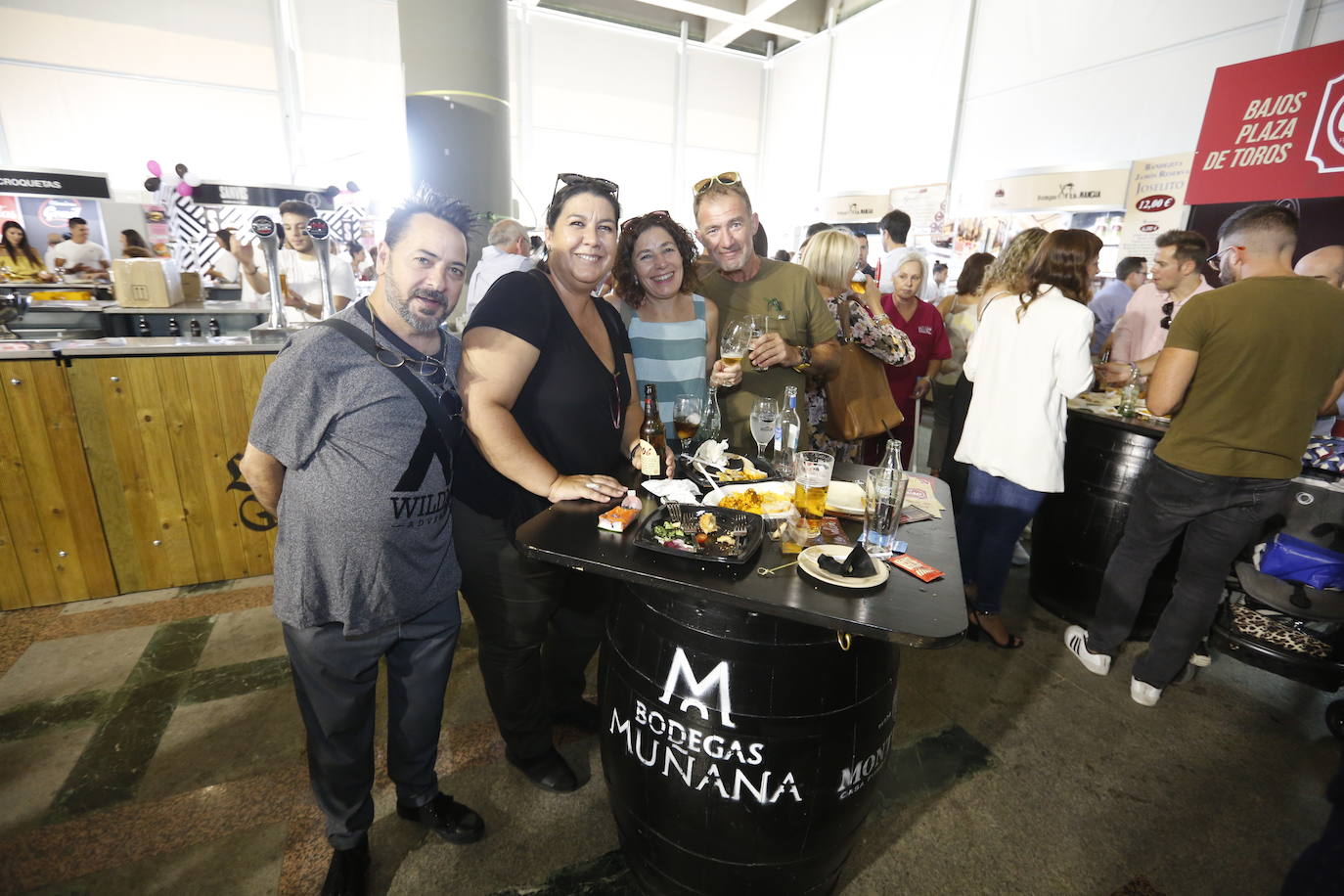 Magnífico ambiente en la zona dedicada a estos locales en el Palacio de Congresos