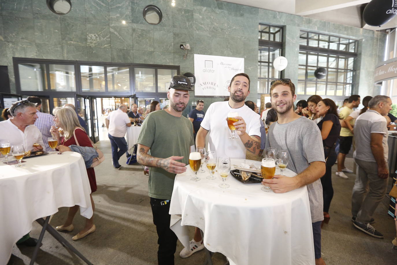 Magnífico ambiente en la zona dedicada a estos locales en el Palacio de Congresos