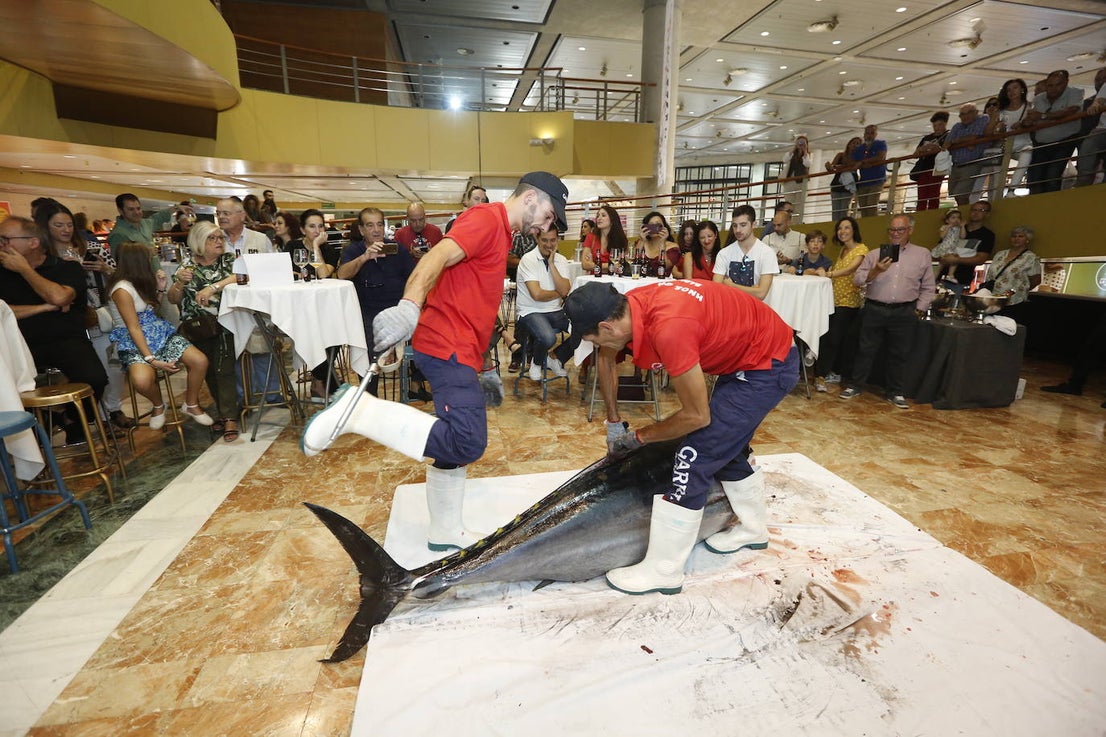 Los asistentes a Granada Gourmet pudieron presenciar un ronqueo en vivo
