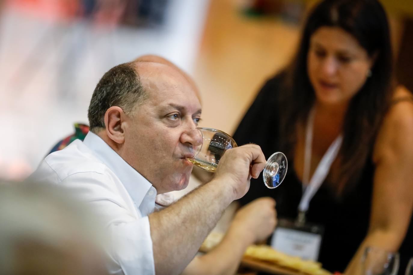 Juan Muñoz, uno de los mejores sumilleres de España, dirigió una cata llena de aromas, colores y sabores