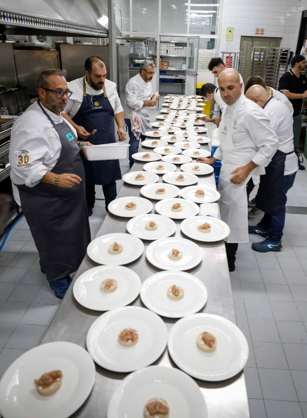 Carme Ruscalleda recibe el premio de Granada Gourmet, un congreso que se ha rendido a su cercanía y sencillez
