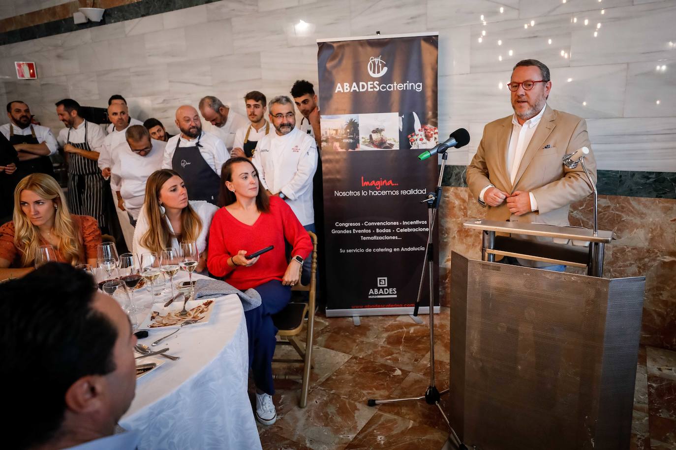 Carme Ruscalleda recibe el premio de Granada Gourmet, un congreso que se ha rendido a su cercanía y sencillez