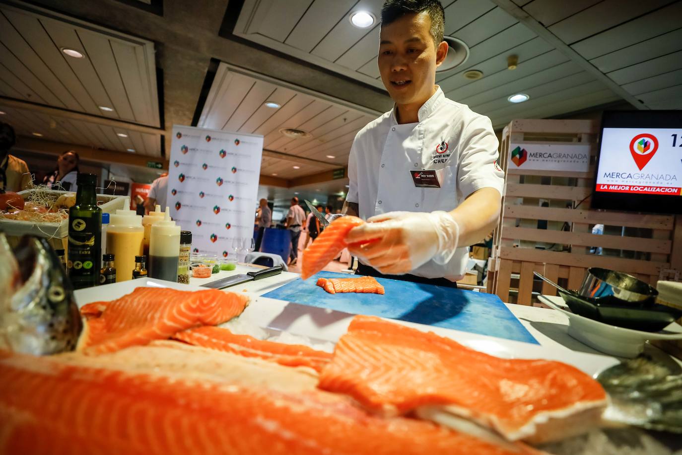 Un experto en cocina japonesa desvela los secretos del ronqueo del salmón