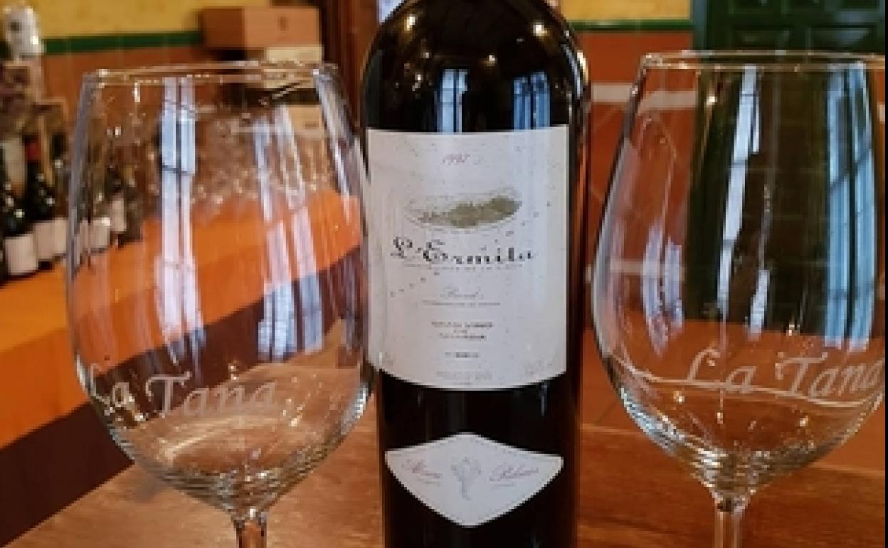 Taberna La Tana en Granada: «La mejor taberna para beber vino de España»