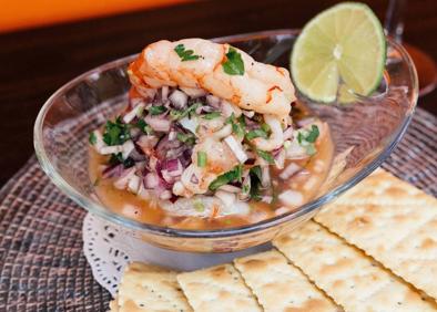 Imagen secundaria 1 - Ceviche de pollo, cartagenero de langostinos y vegano.