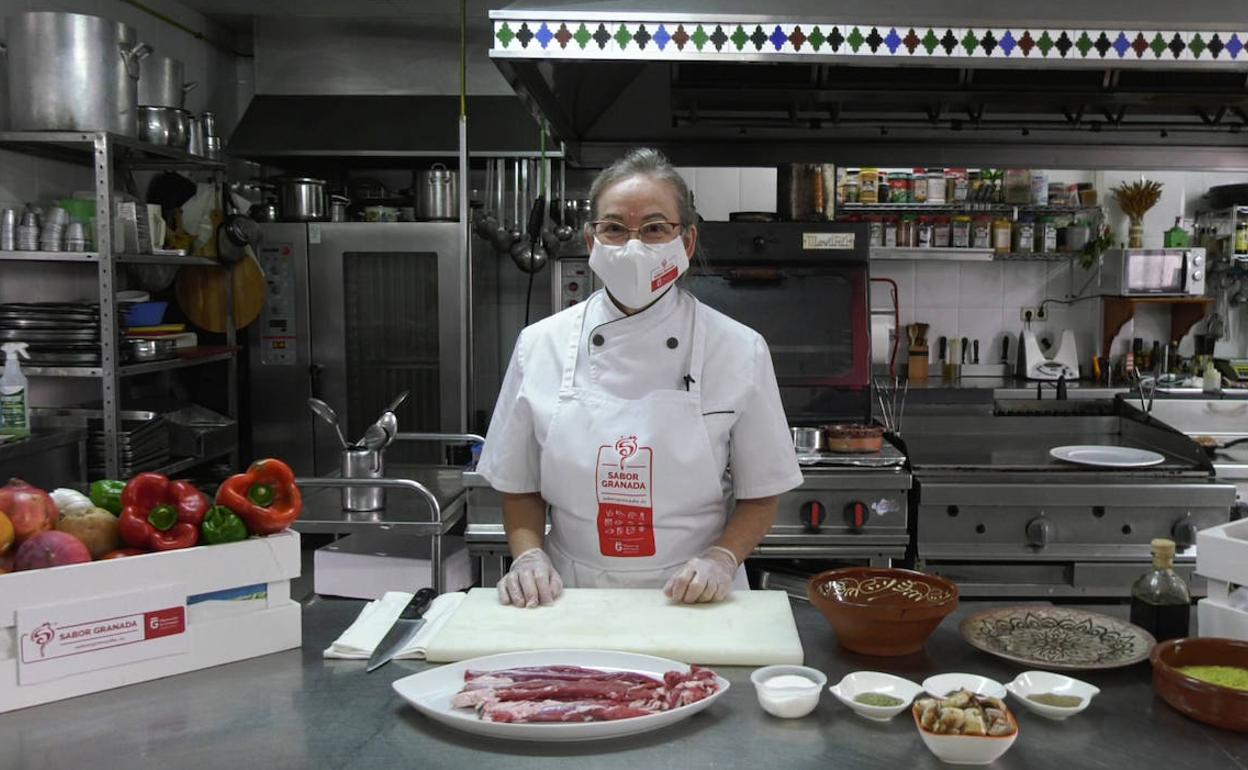 Granada Gourmet | Sardinita de cordero con costra de pistacho, una mezcla deliciosa