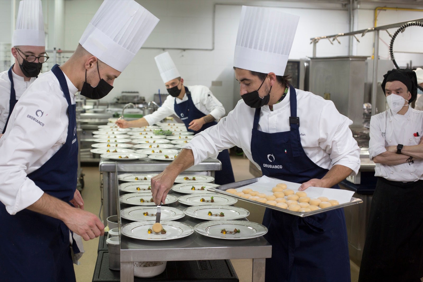 El restaurante alicantino Orobianco ha protagonizado el arranque de la presente edición de Granada Gourmet.