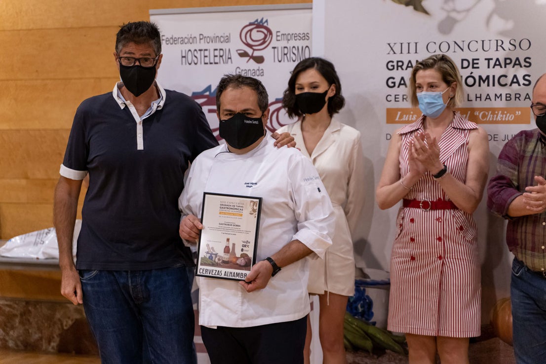 En el evento, Gregorio García, presidente de la Federación de Hostelería, anunció un foro de debate y reflexión sobre la gastronomía granadina