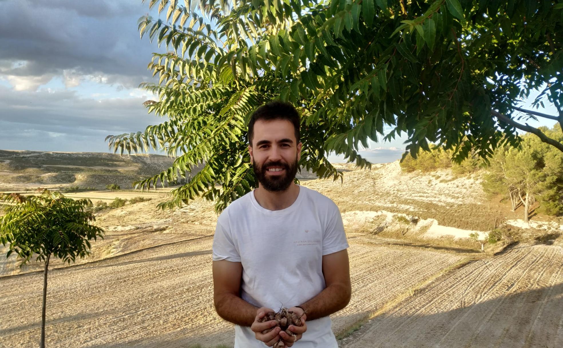 El informático de Granada que lo apostó todo al azafrán